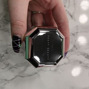 Fenty fairy bomb shimmer powder